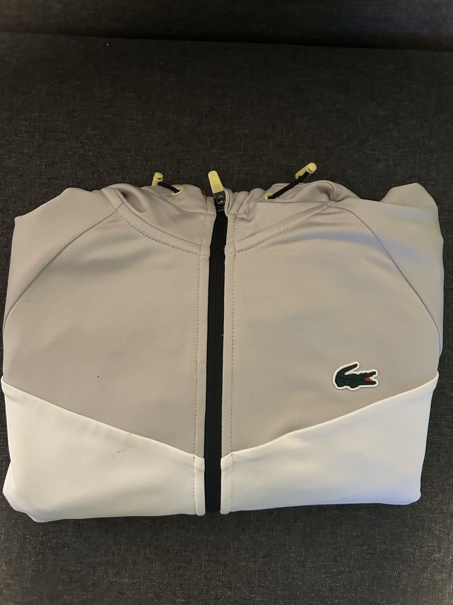 Lacoste Giacche: Lacoste Ziphoodie – Nuovo (secondo la descrizione) da Oberägeri venduto da liv_n6yh 3