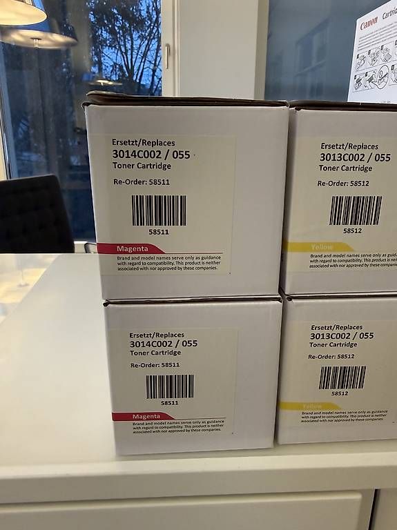 Cartucce per stampanti & toner: Canon Tonerkartusche  – Usato da Hombrechtikon venduto da leo_q9rq 1