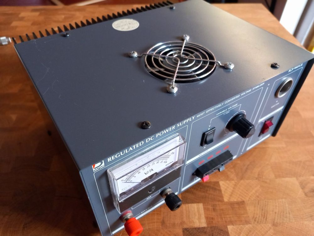 DAIWA DC POWER SUPPLY 40 AMP. Kaufen auf Ricardo