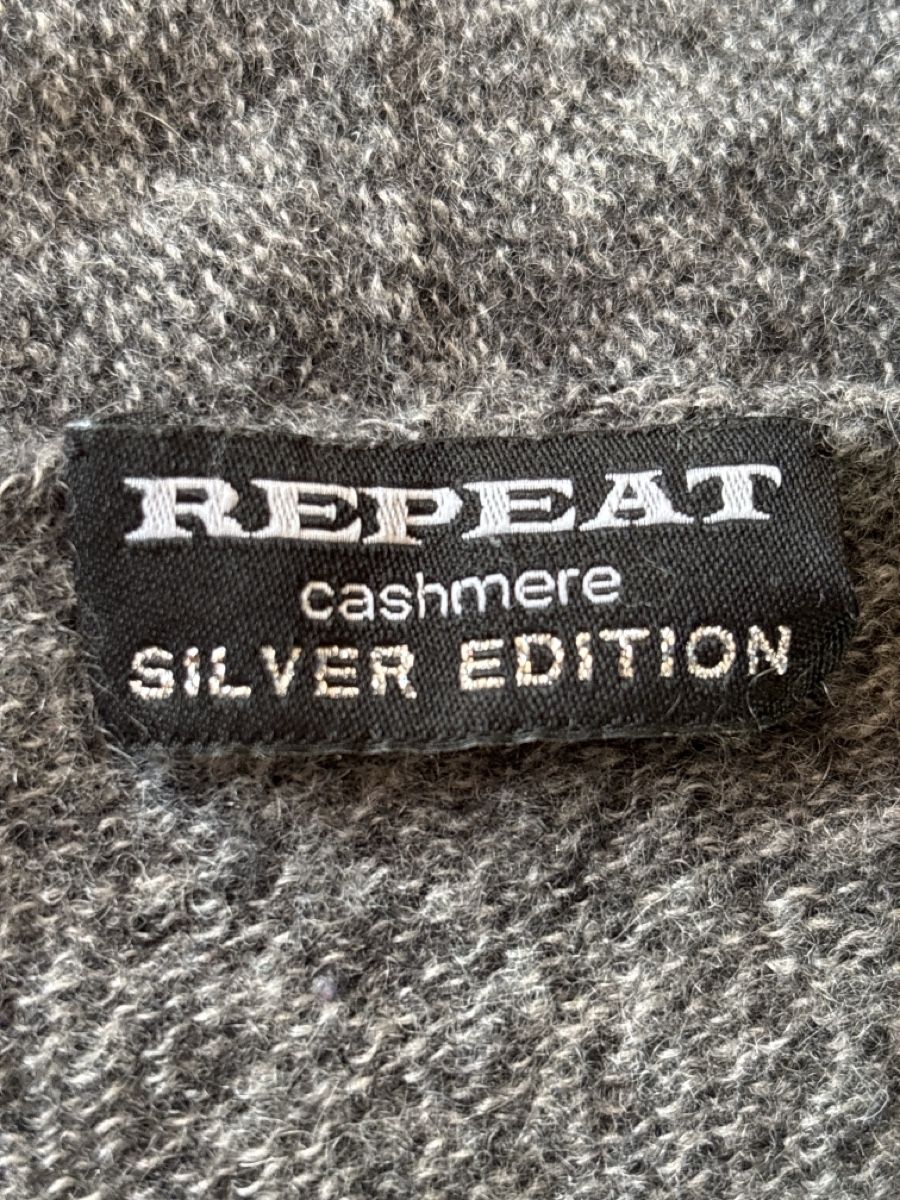 Repeat Giacche: Repeat Cashmere Silver Edition Strickjacke – Usato da Pratteln venduto da sab_whk9 4