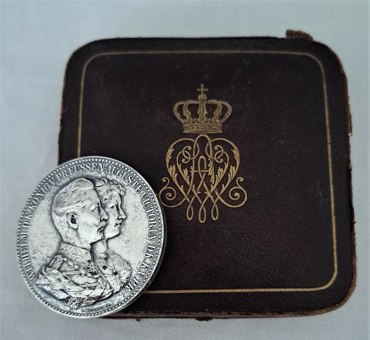 Medaglie: Ehejubiläum Wilhelm und Auguste im Etui – Usato da Rotkreuz venduto da Swiss-Coins