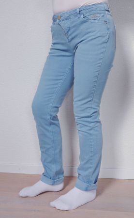 Hellblaue, leichte Damen Jeans von Street One, Gr. 27