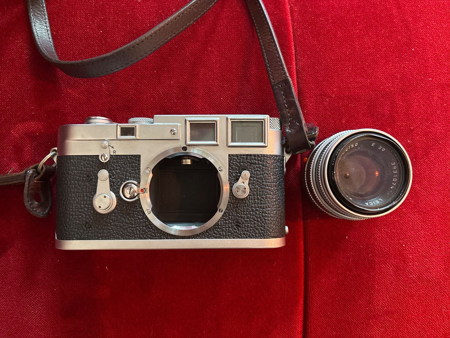 Leica Fotocamera: LEICA M3 Analog Kamera – Usato da Zürich venduto da hiddentreasures_zh