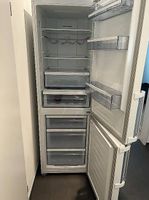 Grosser Kühlschrank Gefrierfach