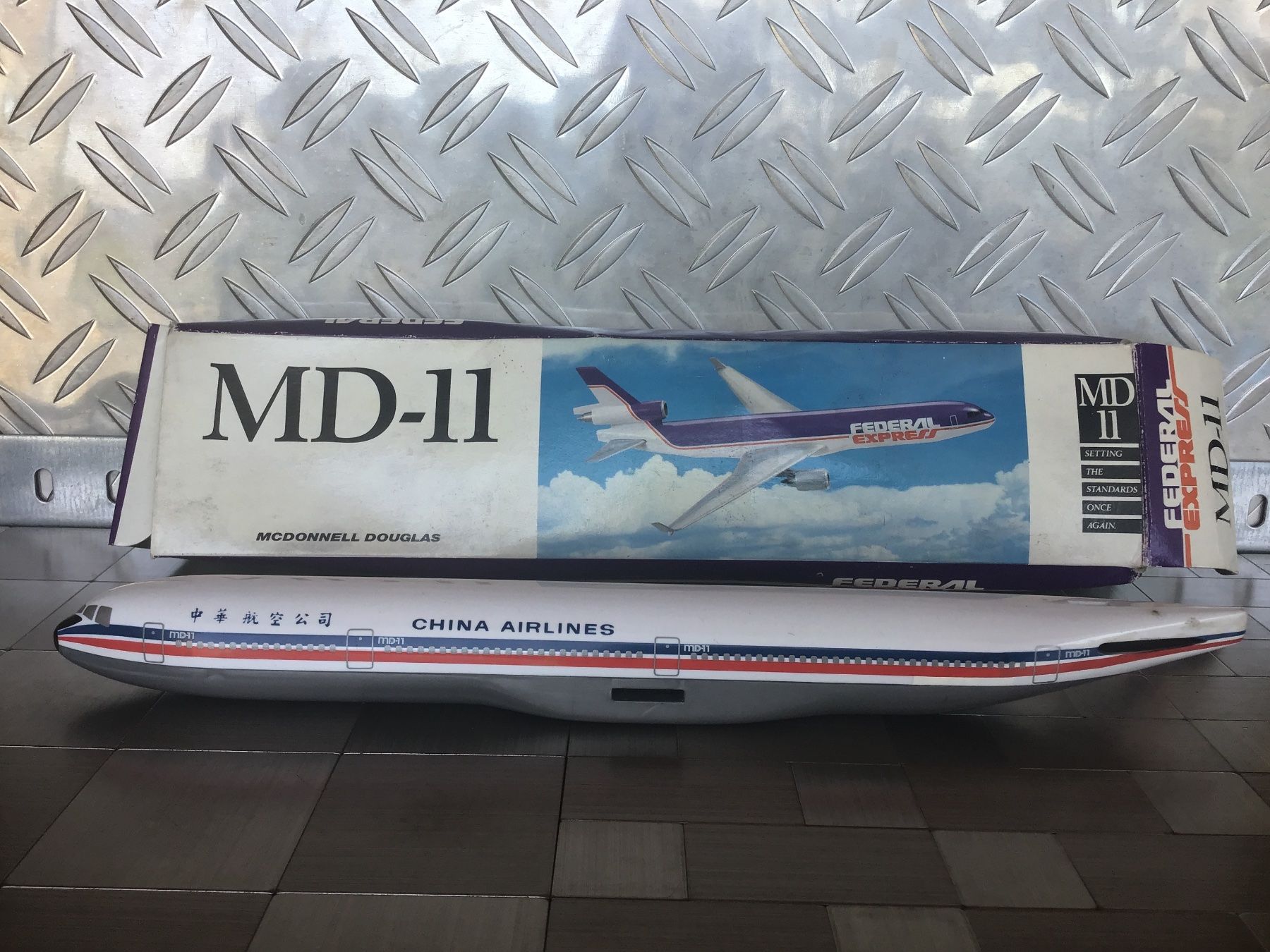 McDonnell Douglas Kit di modellismo & Modellini statici: CHINA AIRLINES  MCDONNELL  DOUGLAS MD-11 – Usato da Männedorf venduto da Spezial-Modelle 2
