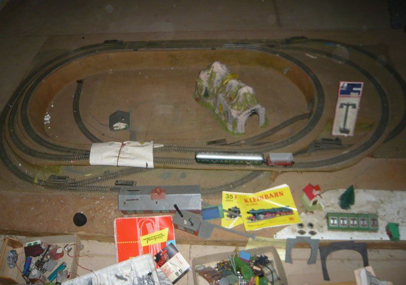 Märklin Modellini di ferrovie: Märklin Bahn mit diversem Zubehör – Usato da Ruggell venduto da Btt 5