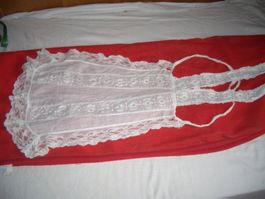 Schürze weiss Spitze antik