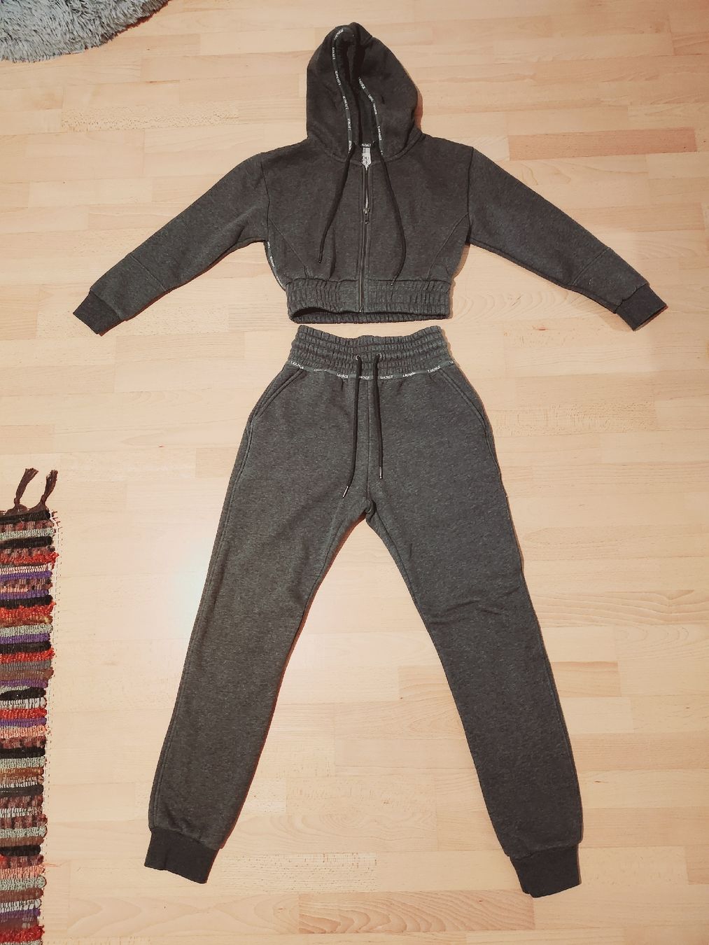 Maglioni & Felpe: Ensemble de jogging Lounge Underwear XS – Nuovo (secondo la descrizione) da Marin-Epagnier venduto da Ginie14
