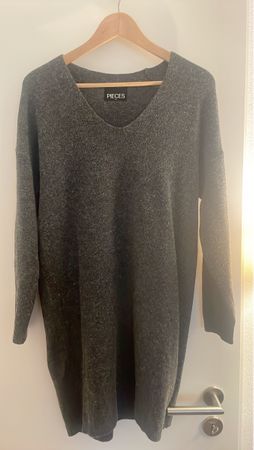 Dunkelgraues Strickkleid von Pieces, Grösse XS