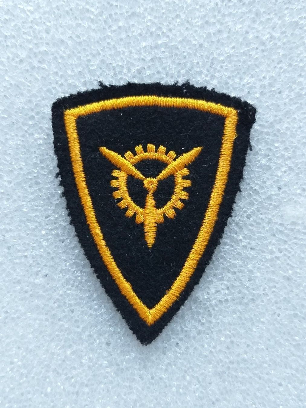 Placchette & Badge: Funktionsabzeichen Flugzeugmechaniker 95 – Usato da Bauma venduto da SwissMilitaria