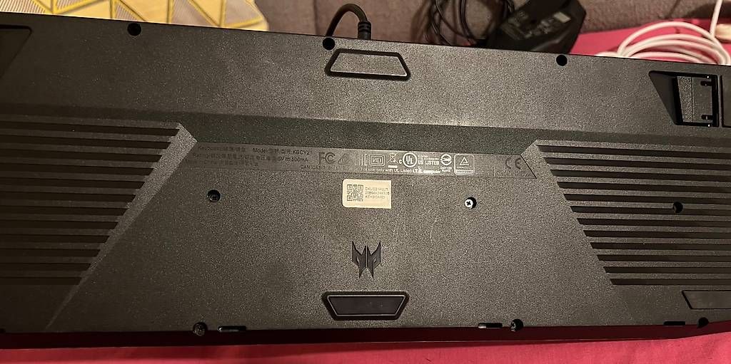 Claviers: Clavier + souris -> Acer Predator KBGY21 – D'occasion à Clarens par MissJones.NC 3