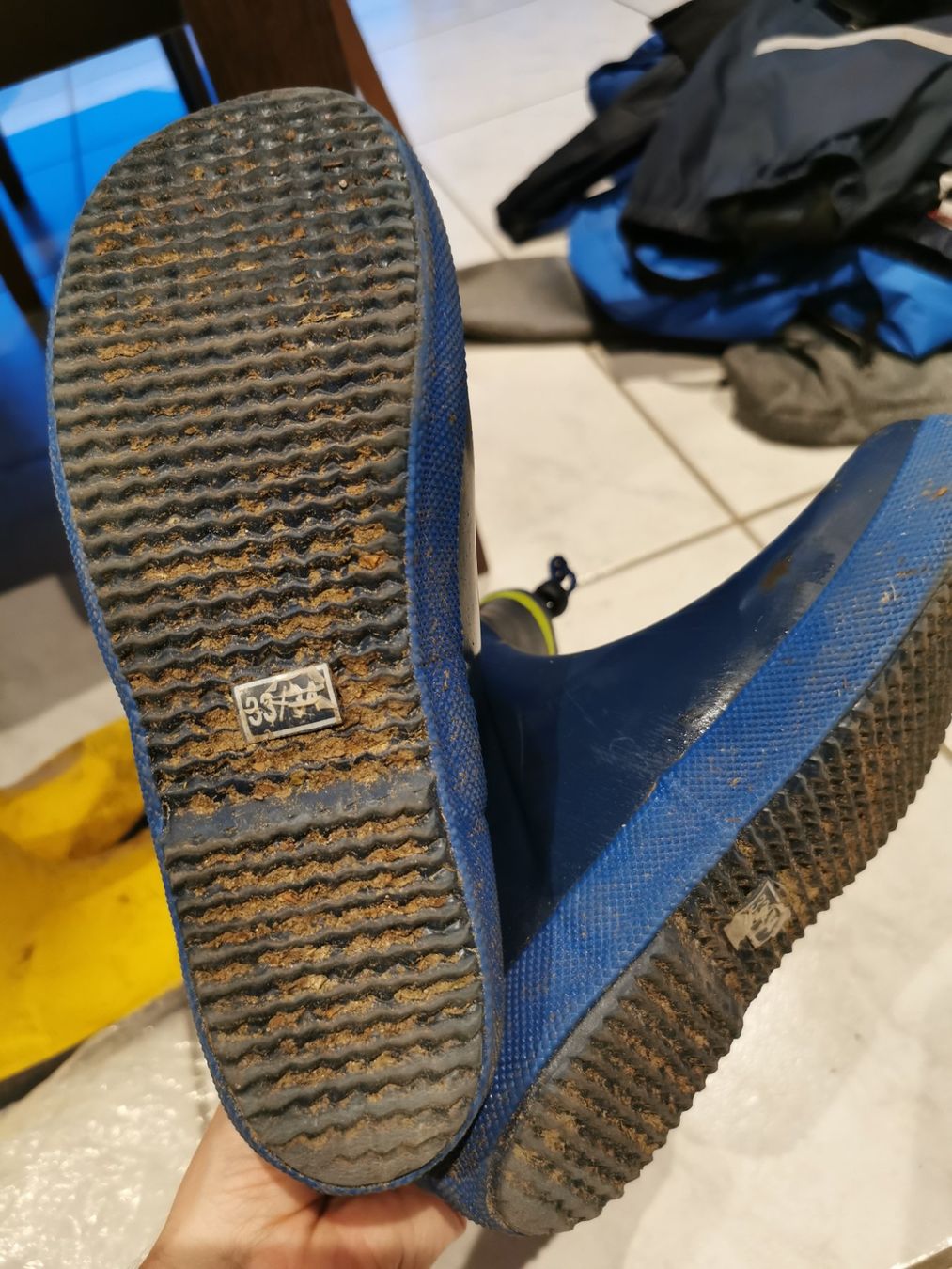 Scarpe per ragazzi: 2 Paar Gummistiefel Gr. 33/34 – Usato da Konolfingen venduto da torina85 2
