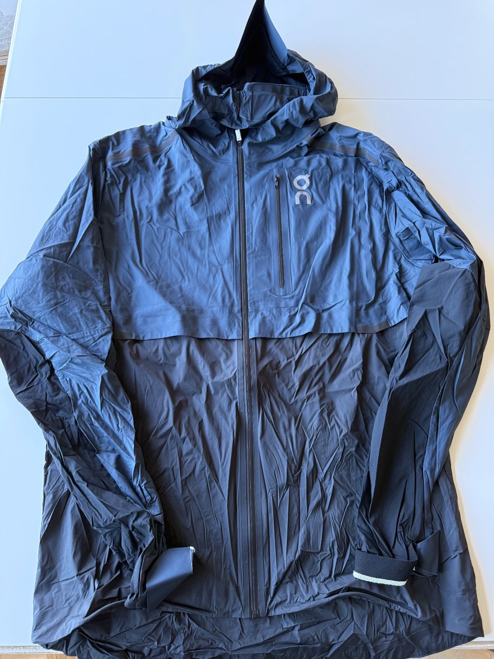 Giacche: On Running Jacke – Usato da Meyrin venduto da Sdenis84