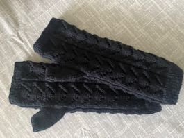 Handgestrickte Pulswärmer aus 100% Schurwolle Grösse S