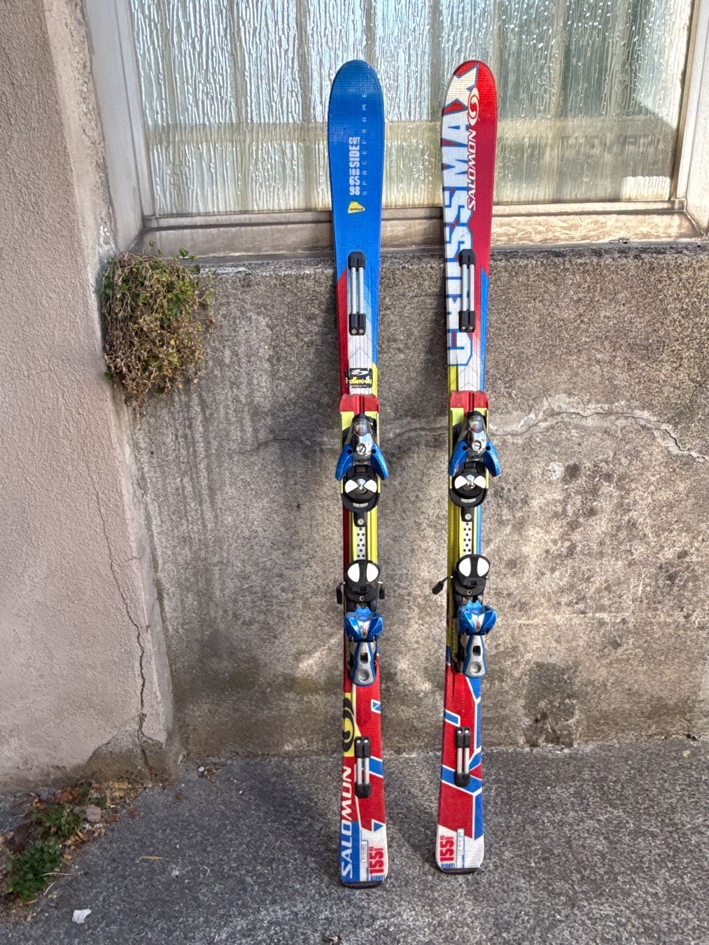 Salomon Sci: Kinderskier Salomon, 153cm, mit Bindung, gebraucht – Usato da Affoltern am Albis venduto da uwhelan