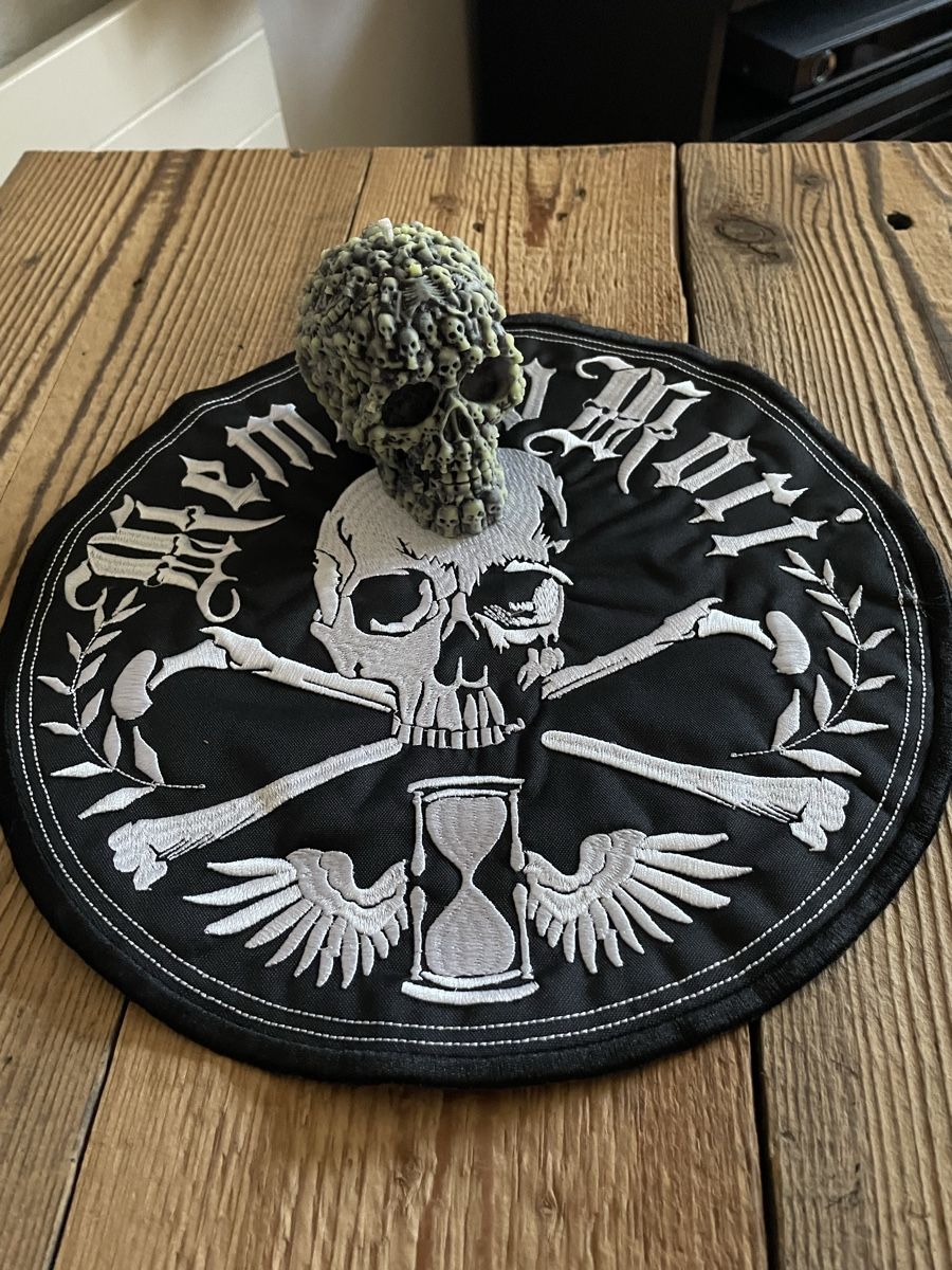 Patches: Aufnäher Schädel Tischläufer – Neu (gemäss Beschreibung) aus Lüsslingen von eehm 3