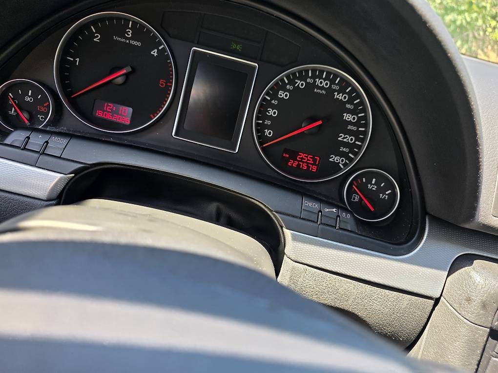 Autos: Audi a4 2.5 tdi... – Gebraucht aus Recherswil von Maxc01 4