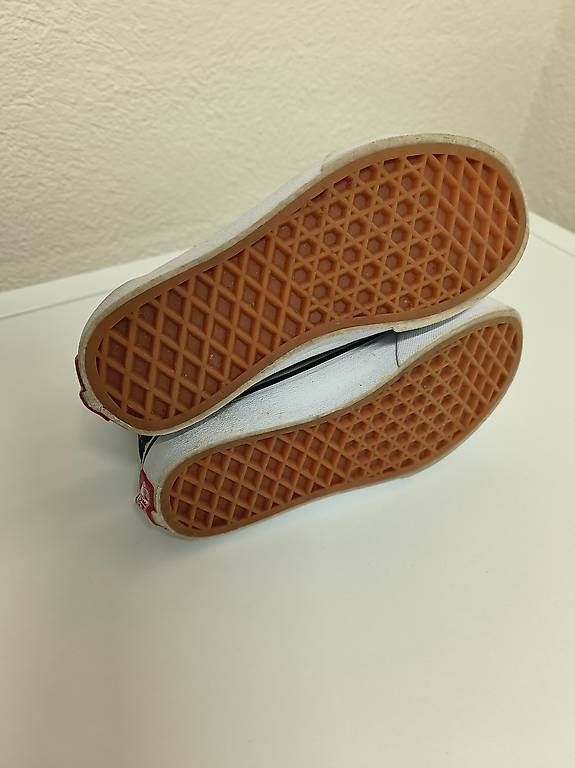 Vans Schuhe für Jungen: Coole Vans neuwertig Gr.30 Snoopy – Gebraucht aus Steinhausen von surfero 2