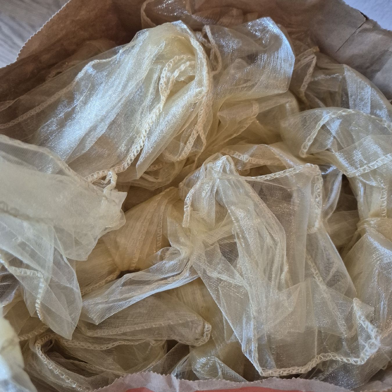 Rubans décoratifs: Schleifenbänder – D'occasion à Bettwil par lar_jtt6 2