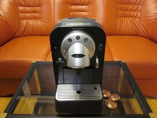 Nespresso Macchine per caffè & Macchine per espresso: Nespresso GEMINI CS 100 PRO – Usato da Hochdorf venduto da Toni_M