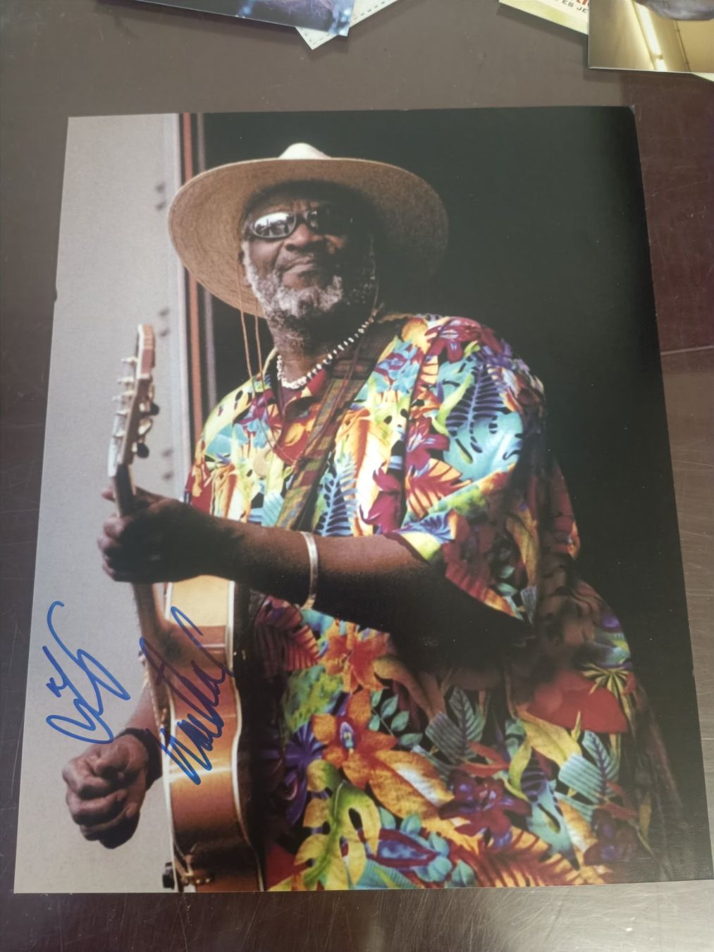 Autografi: Taj Mahal - 20x25cm - Handsigniert – Usato da Menziken venduto da Artographs