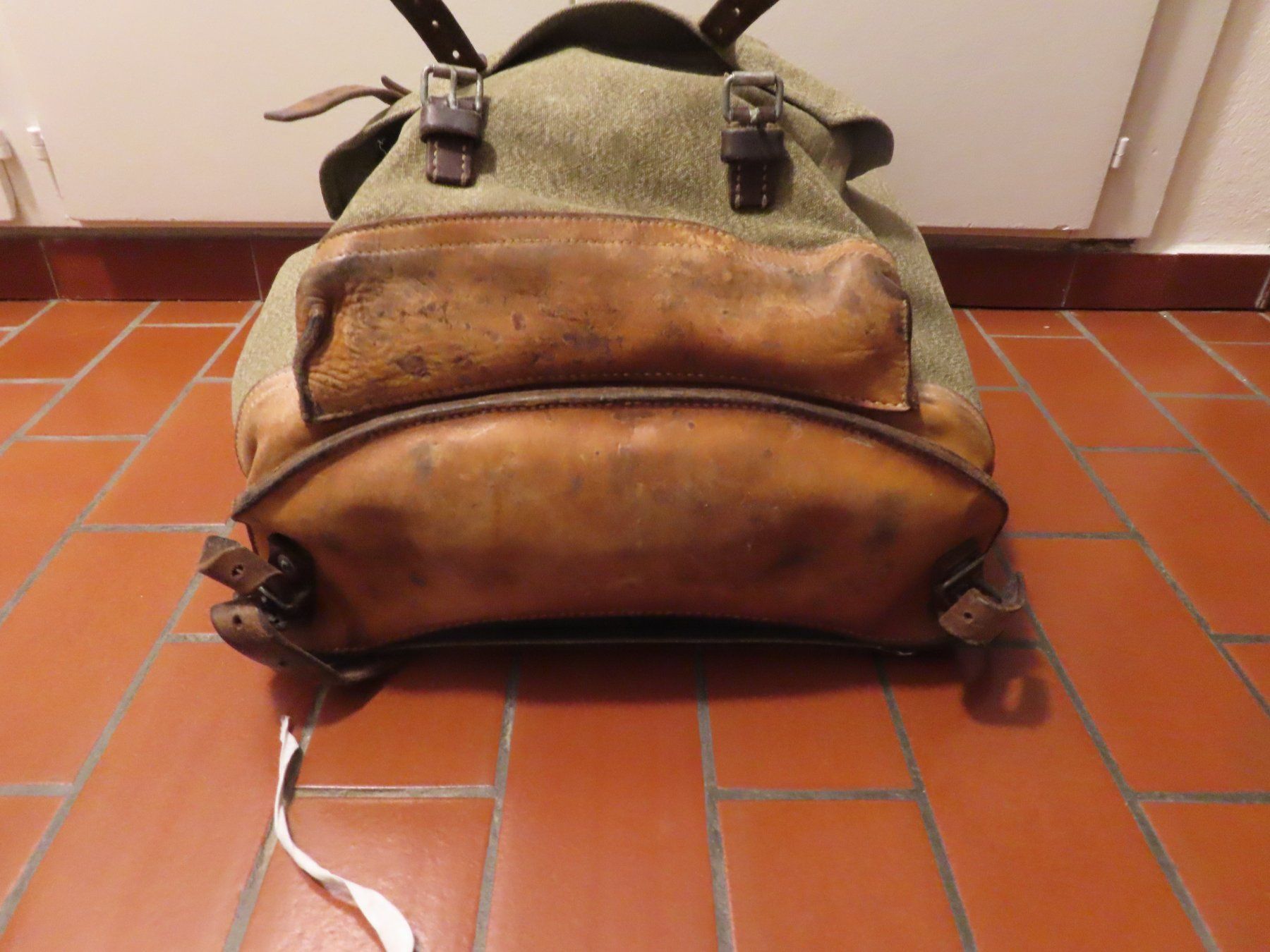 Schweizer Armee Armi bianche: rucksack gamelle feldflasche besteck – Usato da Grenchen venduto da sunflyer01 5