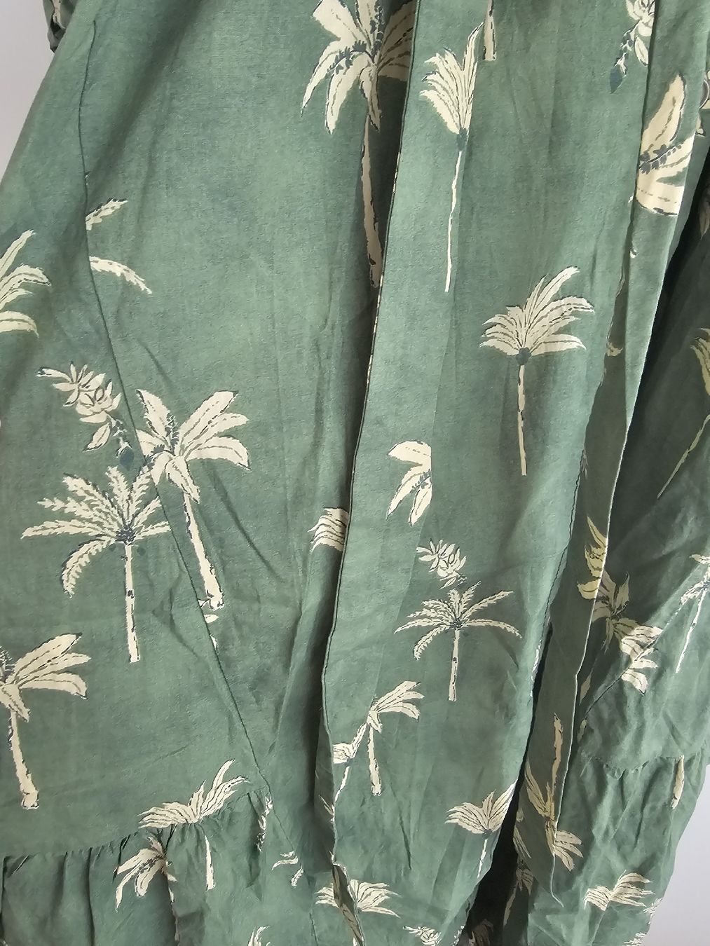 Zara Vestiti: Zara Maxikleid mit Palmenmuster, Grösse M, Hemdkleid – Usato da Aesch ZH venduto da _tigerlily_ 2