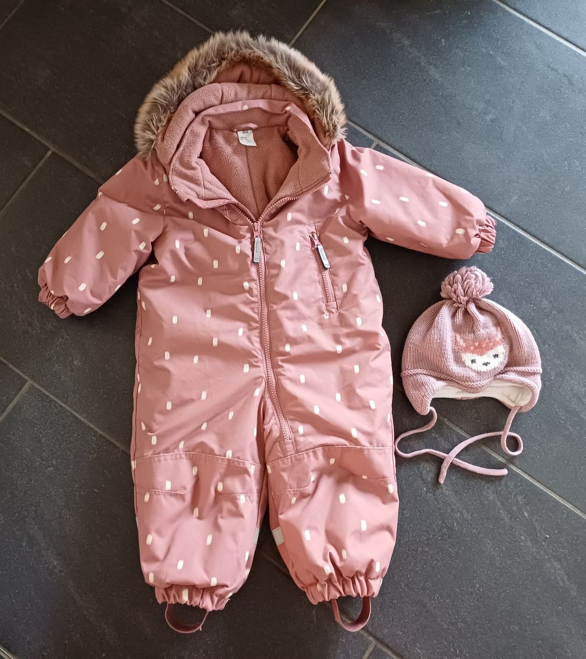 Completi: Schneeanzug Grösse 80 + Mütze – Usato da Walde AG venduto da fashionstyles