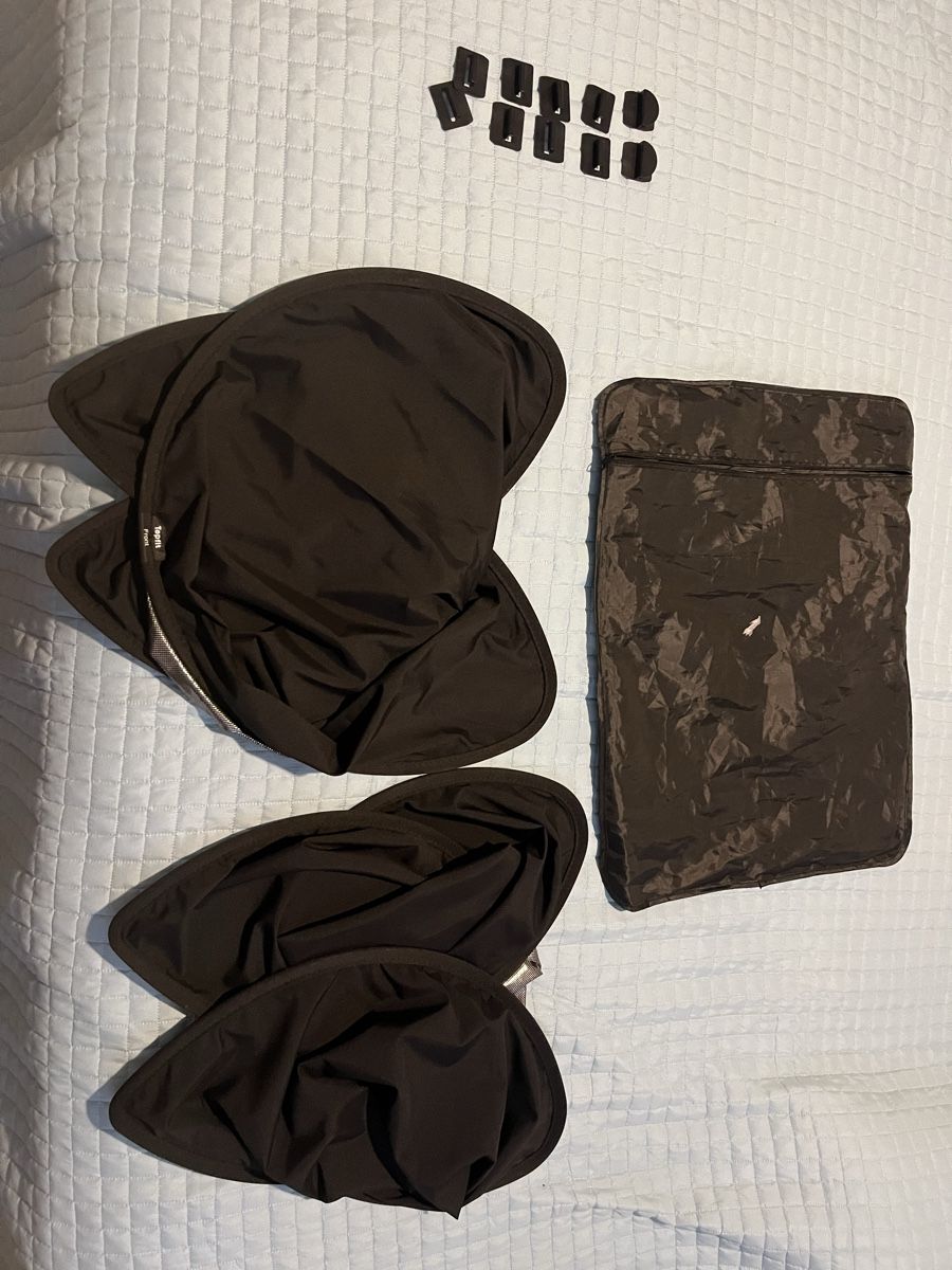 Tesla Accessori per altri veicoli: Tesla Y Sunroof Shades – Nuovo (secondo la descrizione) da Elgg venduto da Swiit 1