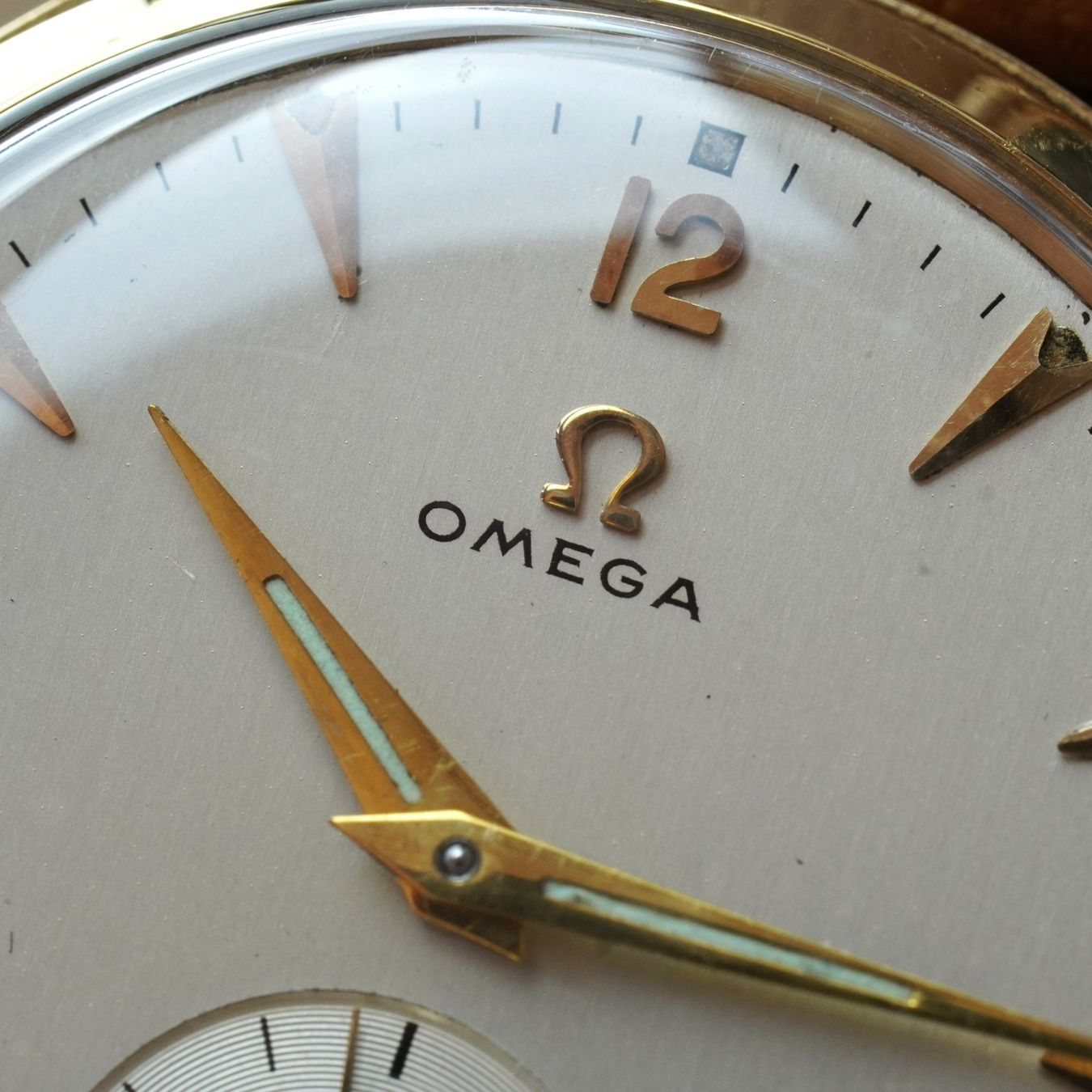 Omega Orologi: Omega 14k Kaliber 266 "fancy lugs" – Usato da Kreuzlingen venduto da GRAFCLASSICS 2