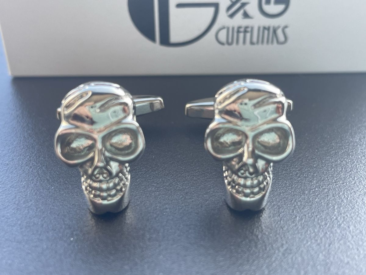 Gemelli: SKULL CUFFLINKS – Nuovo (secondo la descrizione) da Zürich venduto da ayl_5wmh 2