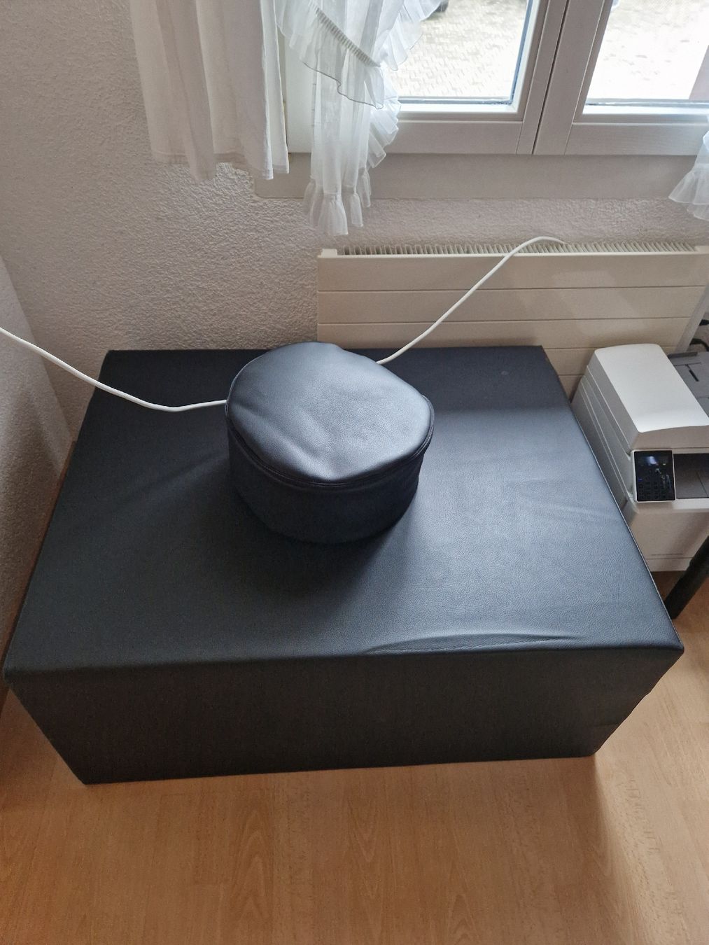 Hocker: Paleo Chair med – Neu (gemäss Beschreibung) aus Wollerau von kellenbergers