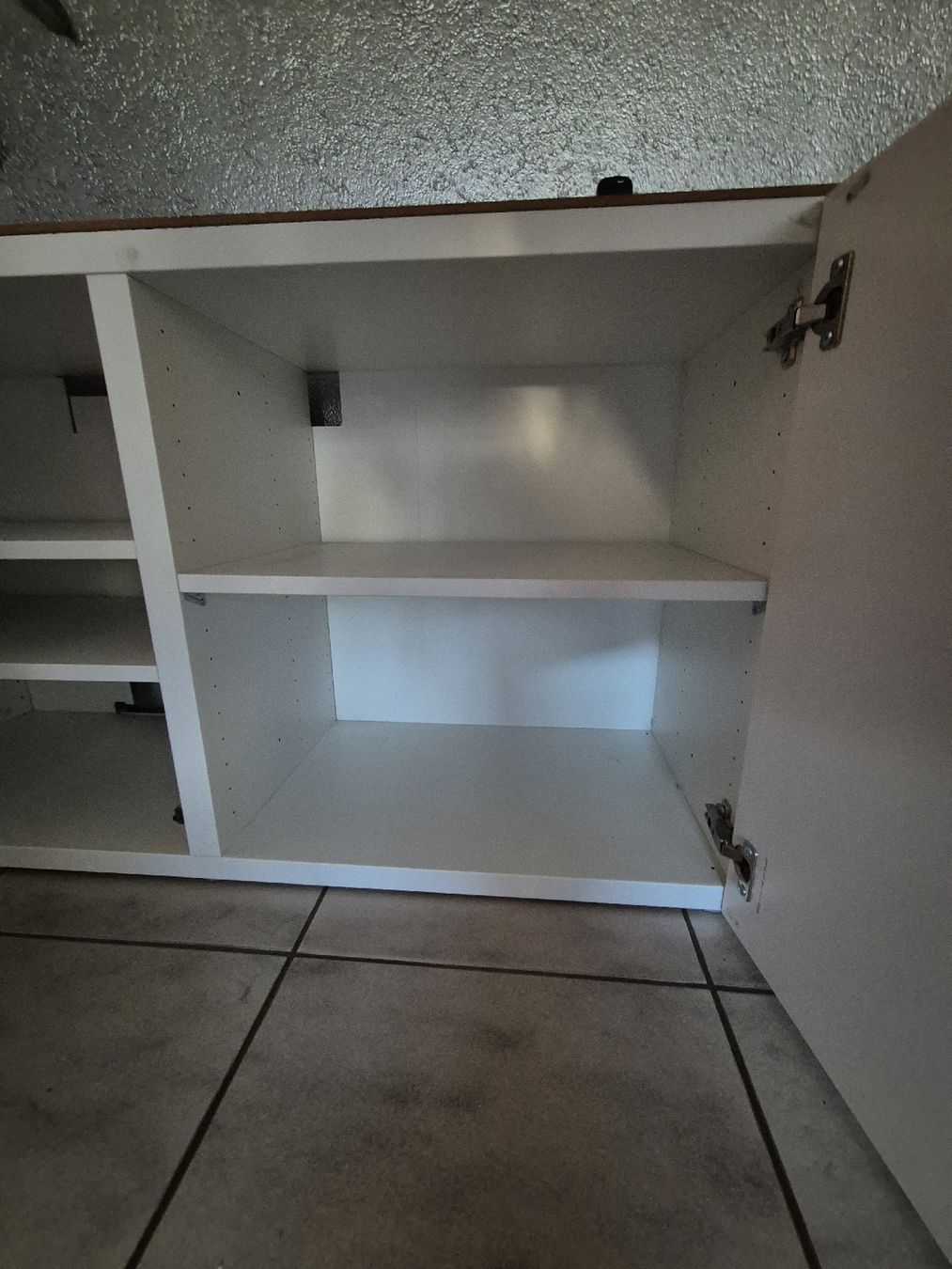 Ikea Cassettiere: Sideboard weiss mit Holzoberfläche, 3m – Usato da Sarmenstorf venduto da Vitruvian1516 4