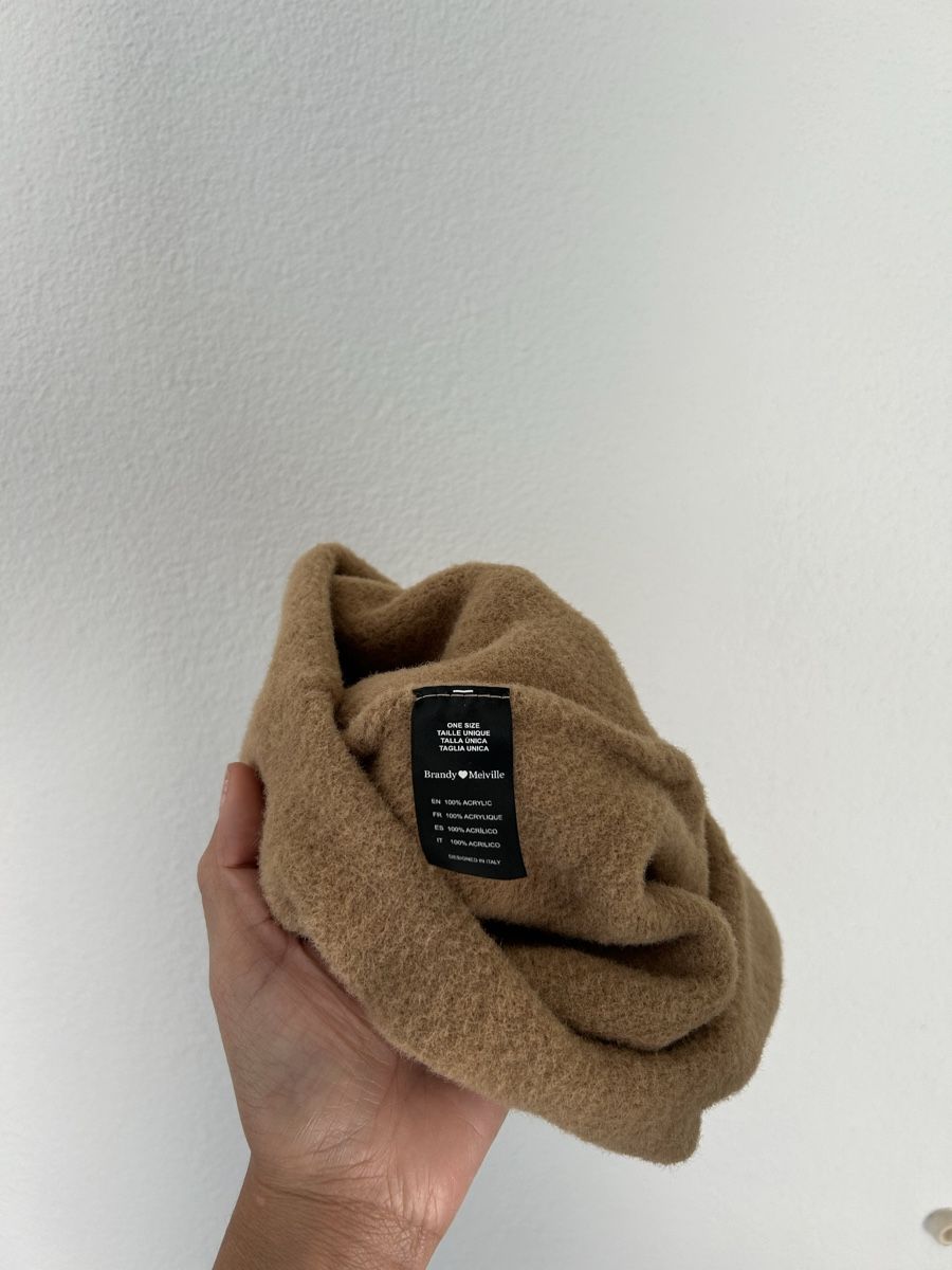 Brandy Melville Copricapi, berretti & cappellini: Béret Brandy Melville – Usato da Zürich venduto da ori_9dcy 2