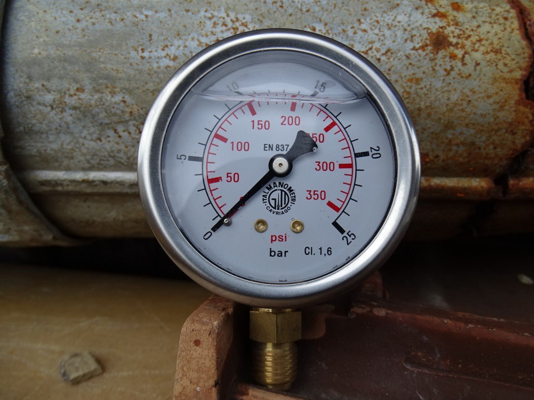 Technique médicale: Manometer 25 Bar – Neuf avec emballage d'origine à Büren/ So par u.limacher