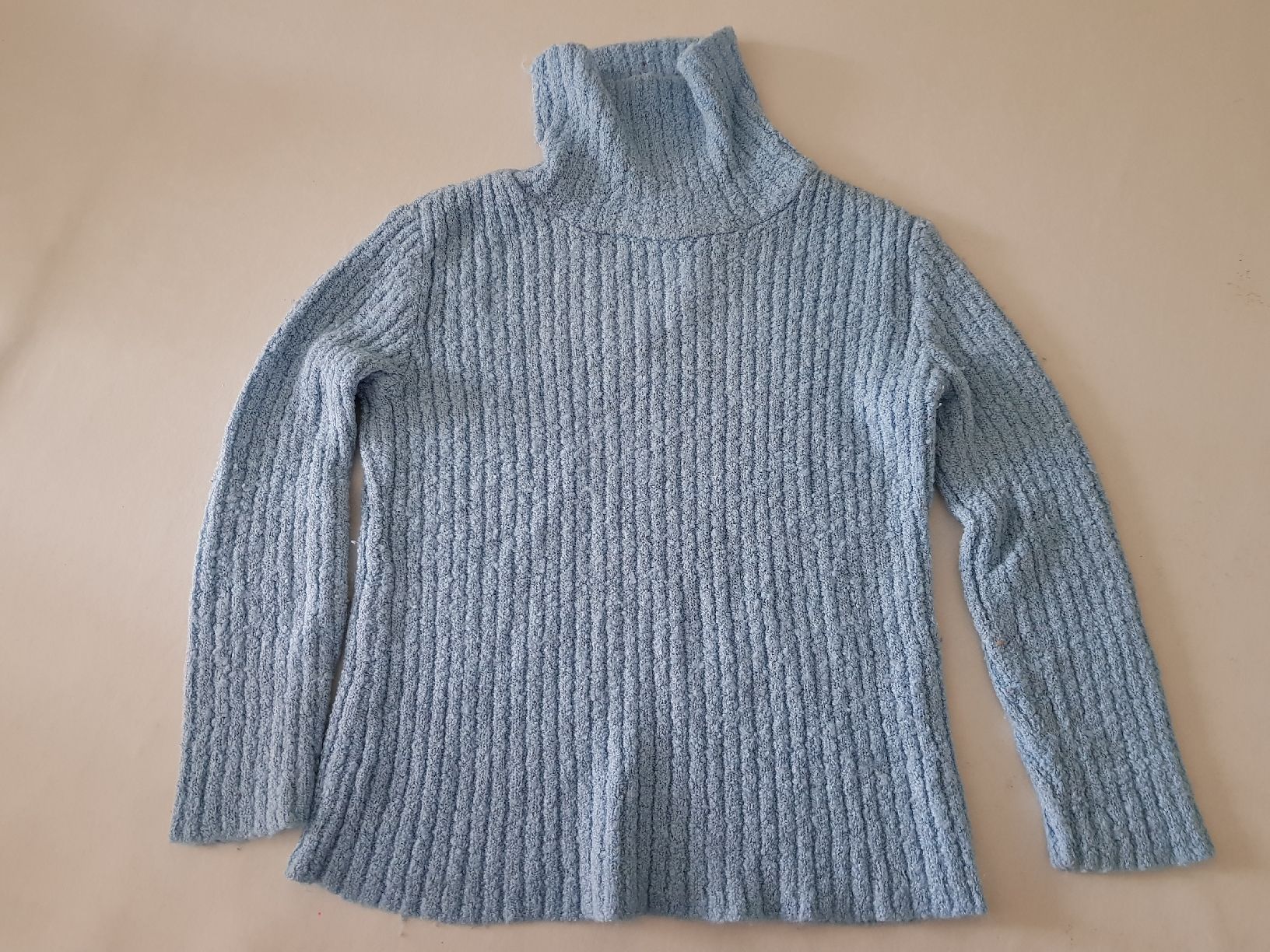 Pulls et sweat-shirts: pulls – D'occasion à Hermance par Triplebizzo 1