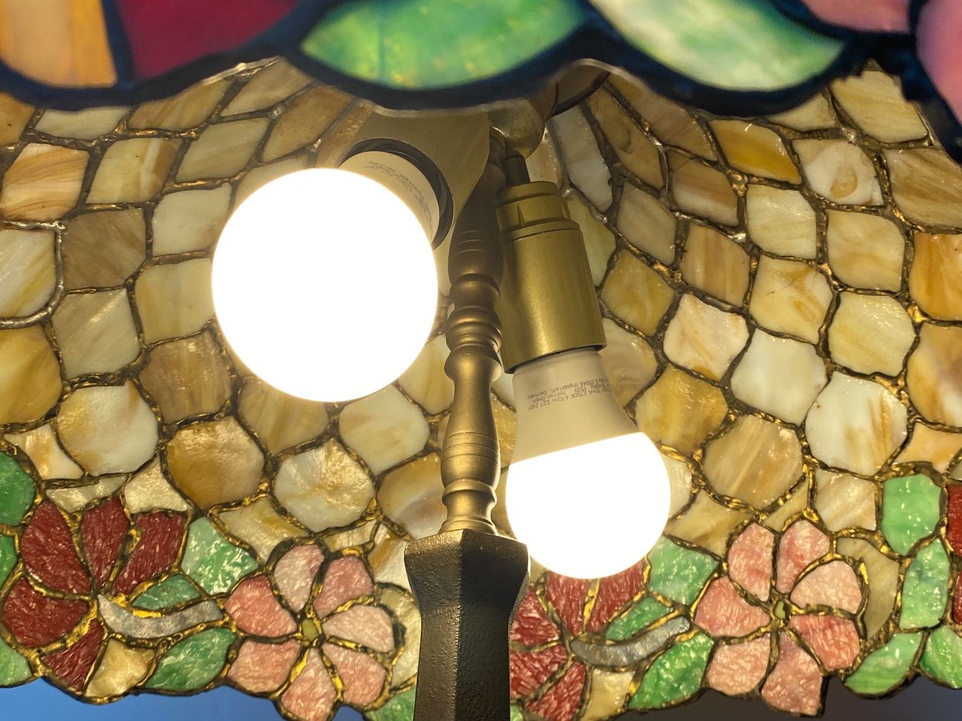 Tiffany & Co. Lampes: Tiffany Tischlampe Buntglas – D'occasion à Laupen ZH par ulricol 3