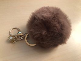 Flauschiger Schlüssel- oder Taschenanhänger, kein Echt-Pelz