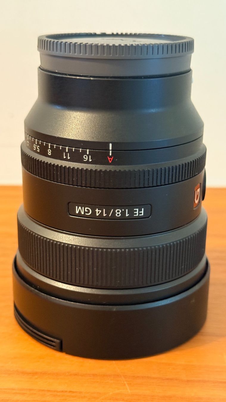 Sony Objectifs: Sony FE 1.8/14 GM – Neuf avec emballage d'origine à Winterthur par pub_bb6t 1