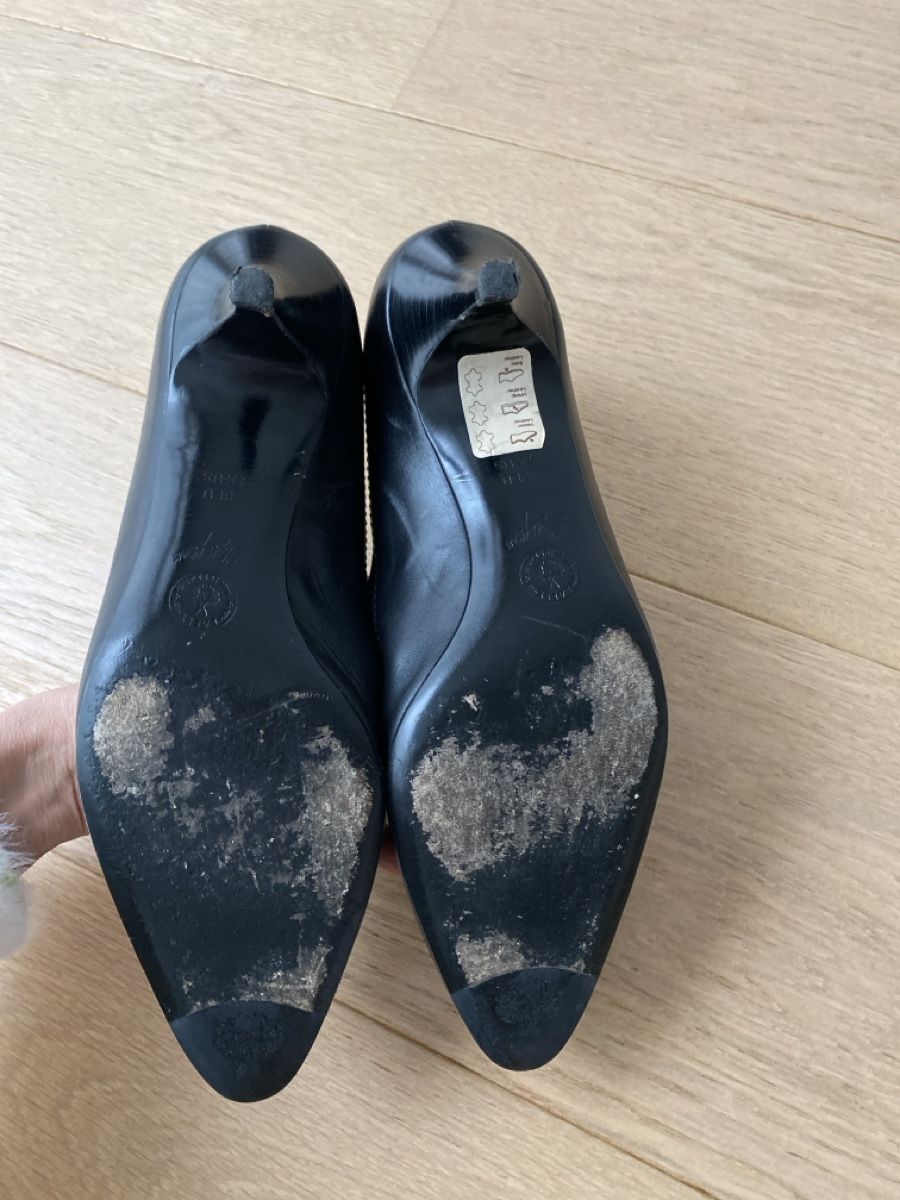 Bally Scarpe da donna: Elegant Bally Leather Pumps, Size 38EU – Usato da Vesenaz venduto da nat_mq8l 6