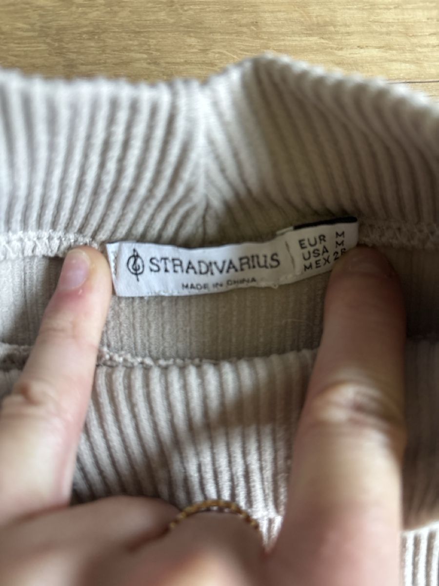 Stradivarius Tops: Stradivarius Top elastisch mit Kragen Grösse M – Neu (gemäss Beschreibung) aus Bern von gwilla 1