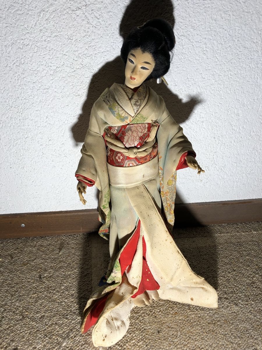 Bambole: Antike Japanische Geisha Puppe – Usato da Fällanden venduto da Sariko