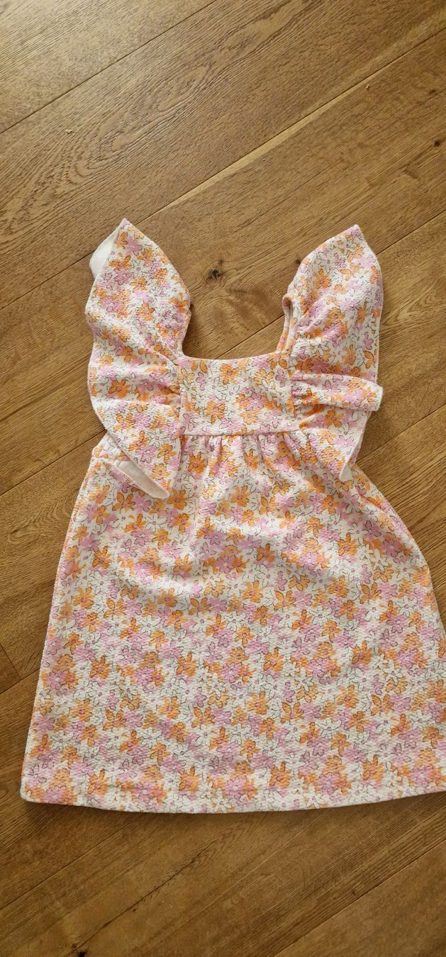 Zara Kleider & Röcke: Zara sommer Kleid 116 – Gebraucht aus Emmenbrücke von Nadmorebiti