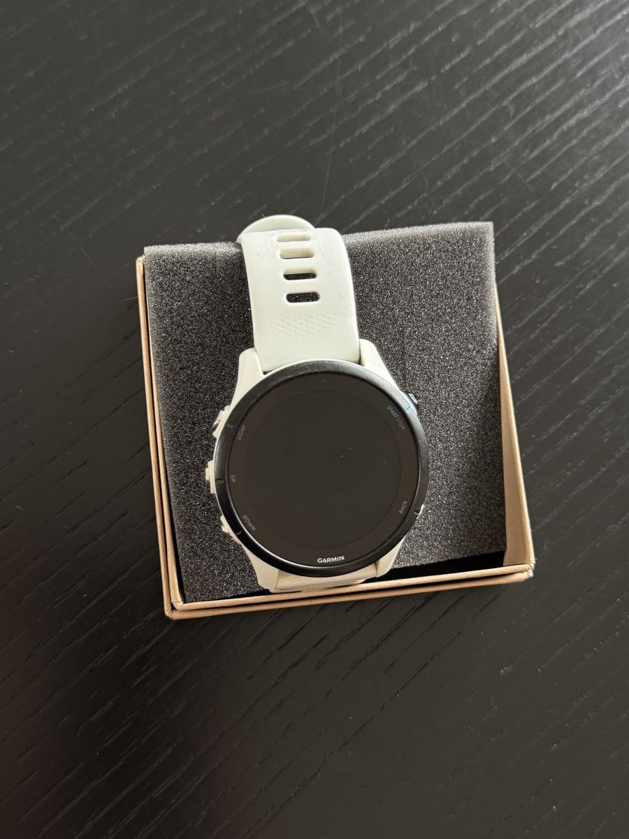 Garmin Smartwatch: GARMIN Forerunner 255 Music – Usato da Allschwil venduto da flavia3141 1