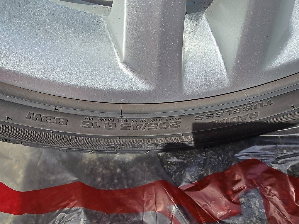 Cerchioni: Original Skoda Alufelgen 4 Stk. – Usato da Riniken venduto da Zipfile82 1