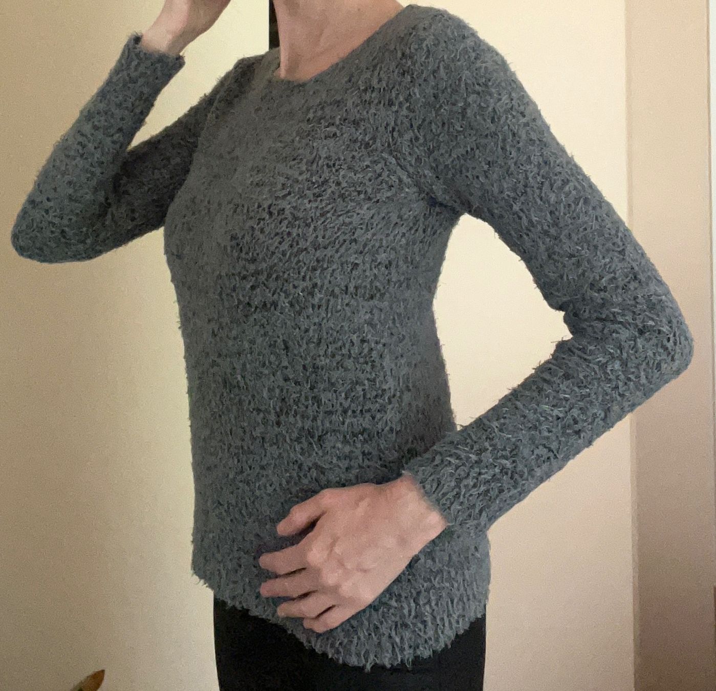 H&M Maglioni & Felpe: grauer Kuschel-Pullover, Grösse XS-S – Usato da Lugano venduto da sweetyd84