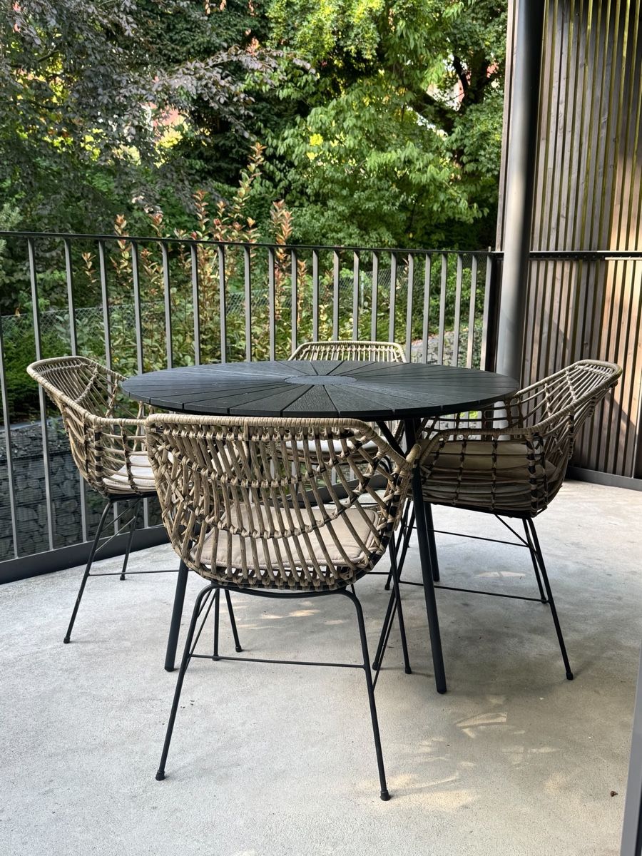 Tische: JYSK Terrassentisch mit 4 Stühlen – Gebraucht aus Zürich von ang_bhw7 3