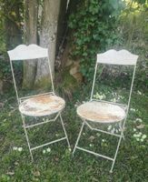 Paar Vintage Klapp-Gartenstühle für den lauschigen Garten