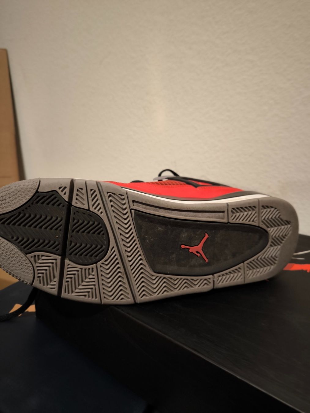 Jordan Scarpe da uomo: Air Jordan 4 Retro Toro Bravo - Size 45 – Usato da Zürich venduto da l.to 4
