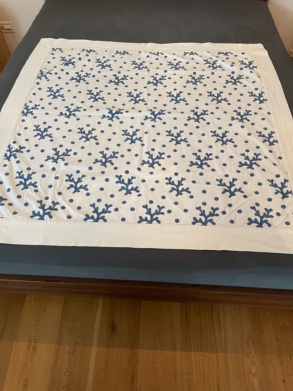 Coperte: Decke mit 2 Kissen – Usato da Turbenthal venduto da mmtuescher 1